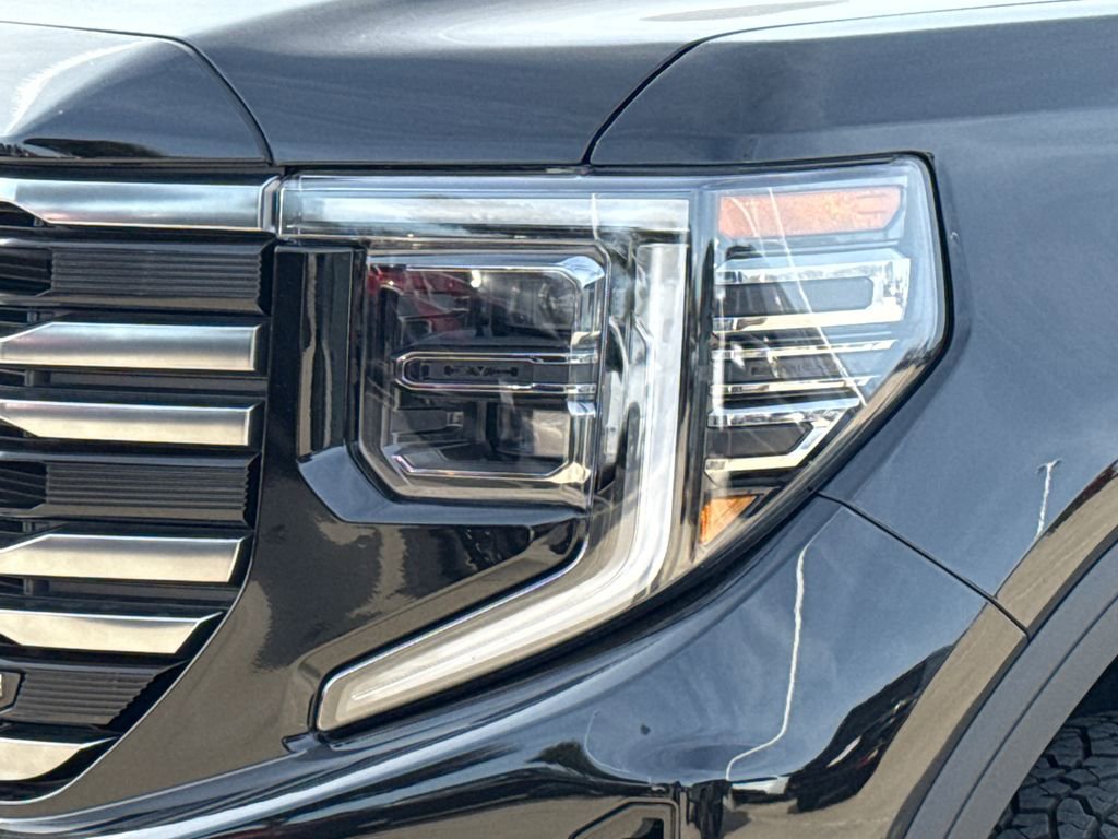 Used 2026 GMC Sierra 1500 AT4 w/ AT4 Premium Package image 4