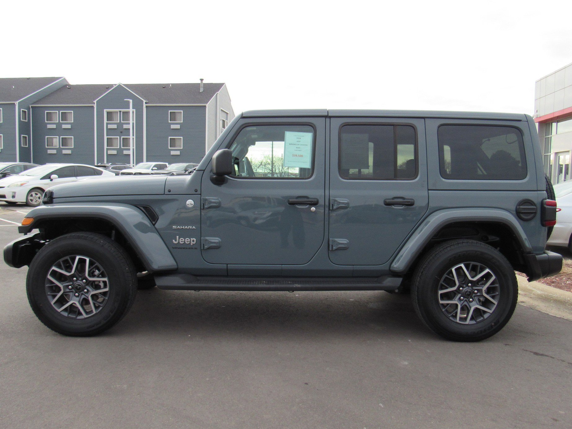 Used 2024 Jeep Wrangler Sahara w/ Safety Group image 9