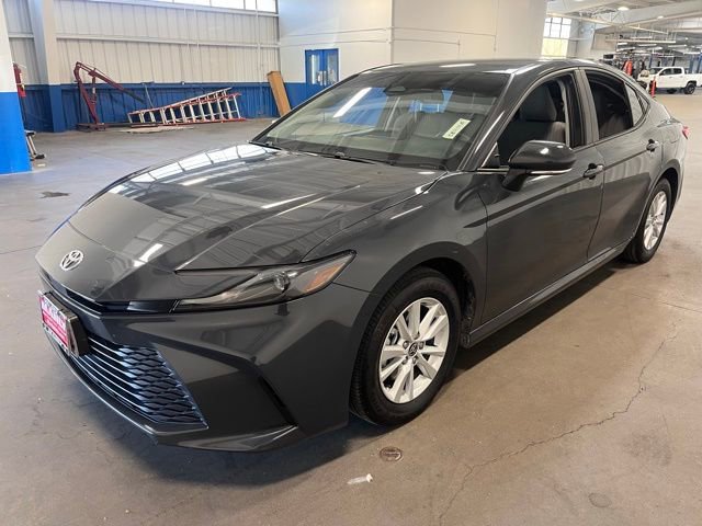 Used 2025 Toyota Camry LE FWD image 7