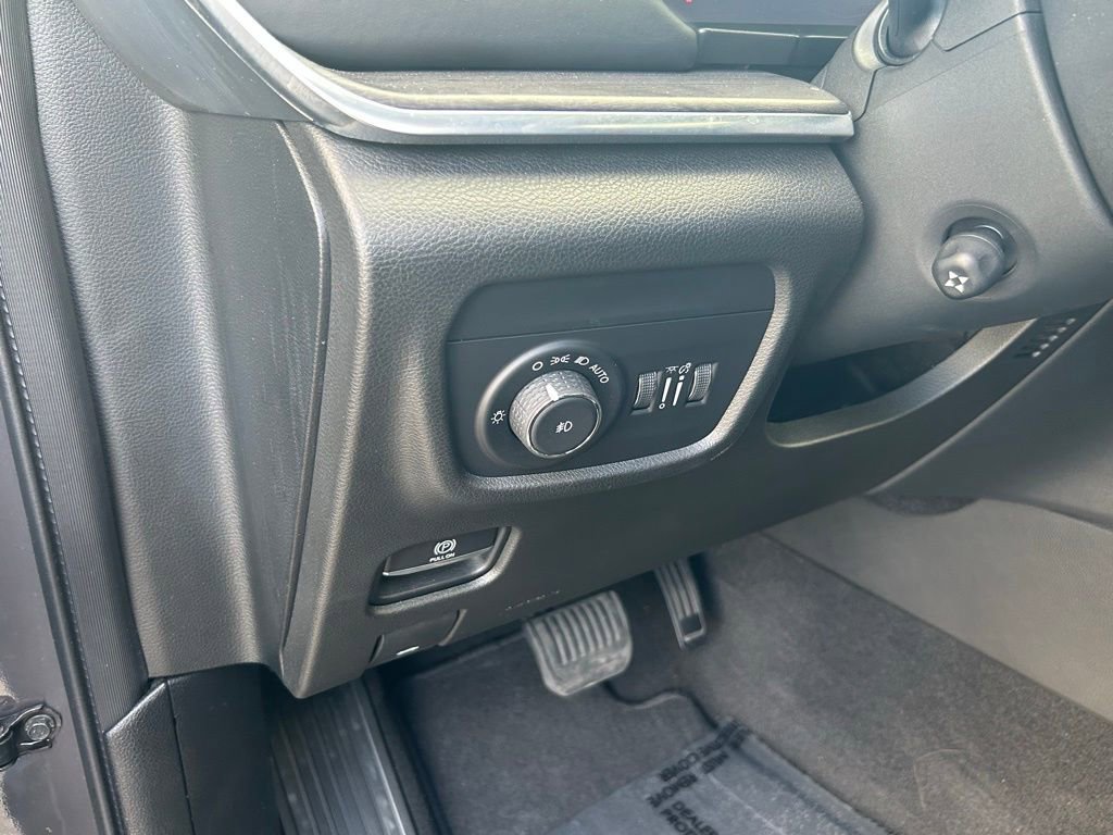 Certified 2021 Jeep Grand Cherokee L Overland w/ Luxury Tech Group IV image 19