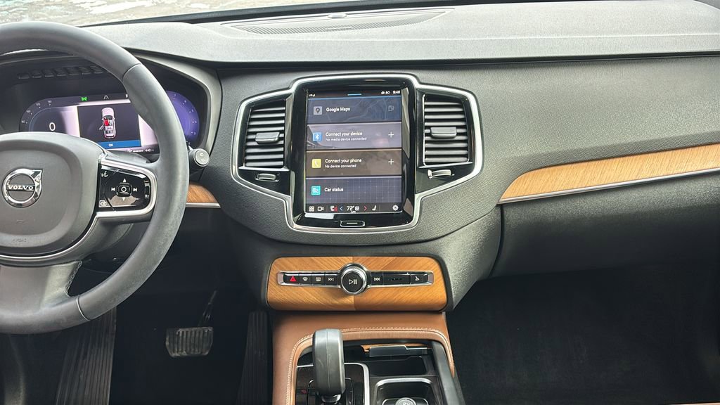 Used 2024 Volvo XC90 B6 Plus image 6