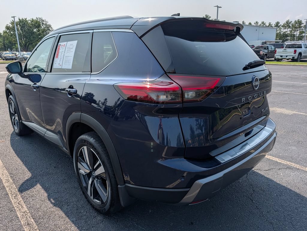 Used 2024 Nissan Rogue SL AWD/4WD image 24