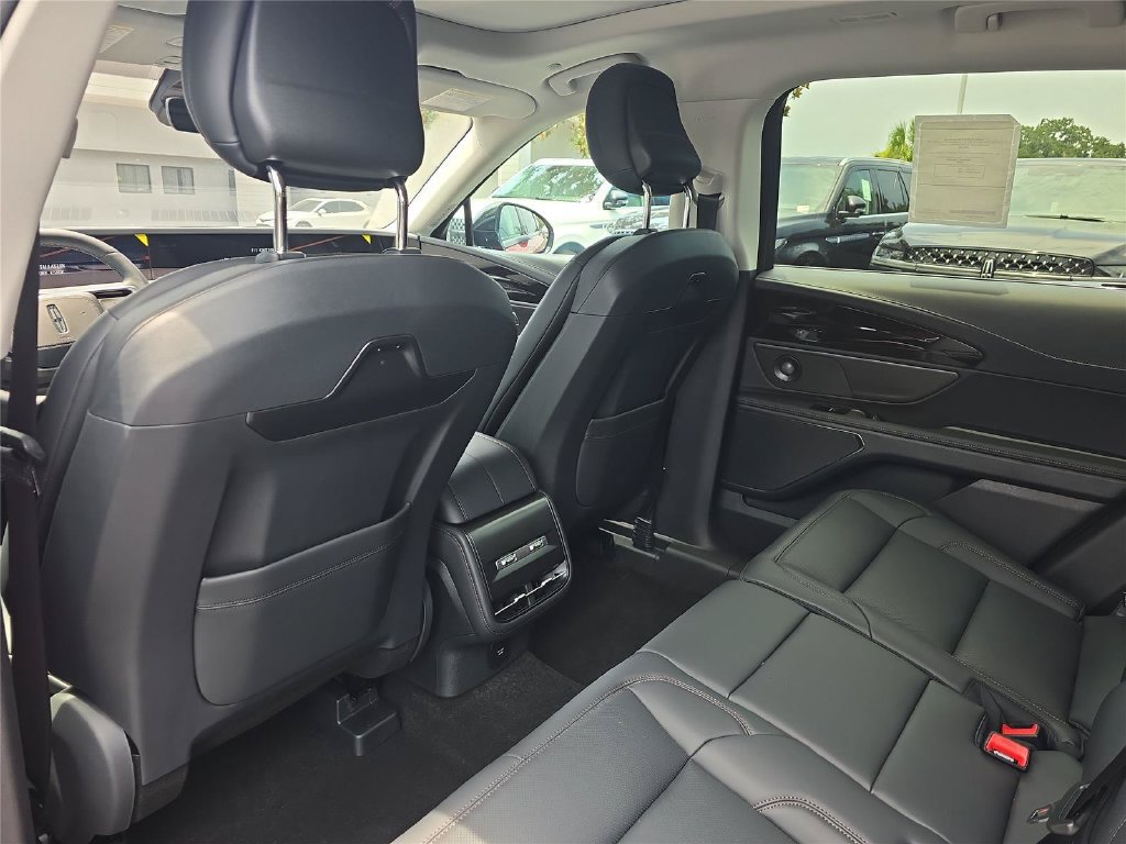 New 2026 Lincoln Nautilus Premier w/ Equipment Group 102A AWD/4WD image 11