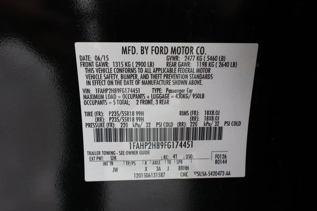 Used 2015 Ford Taurus SEL image 40