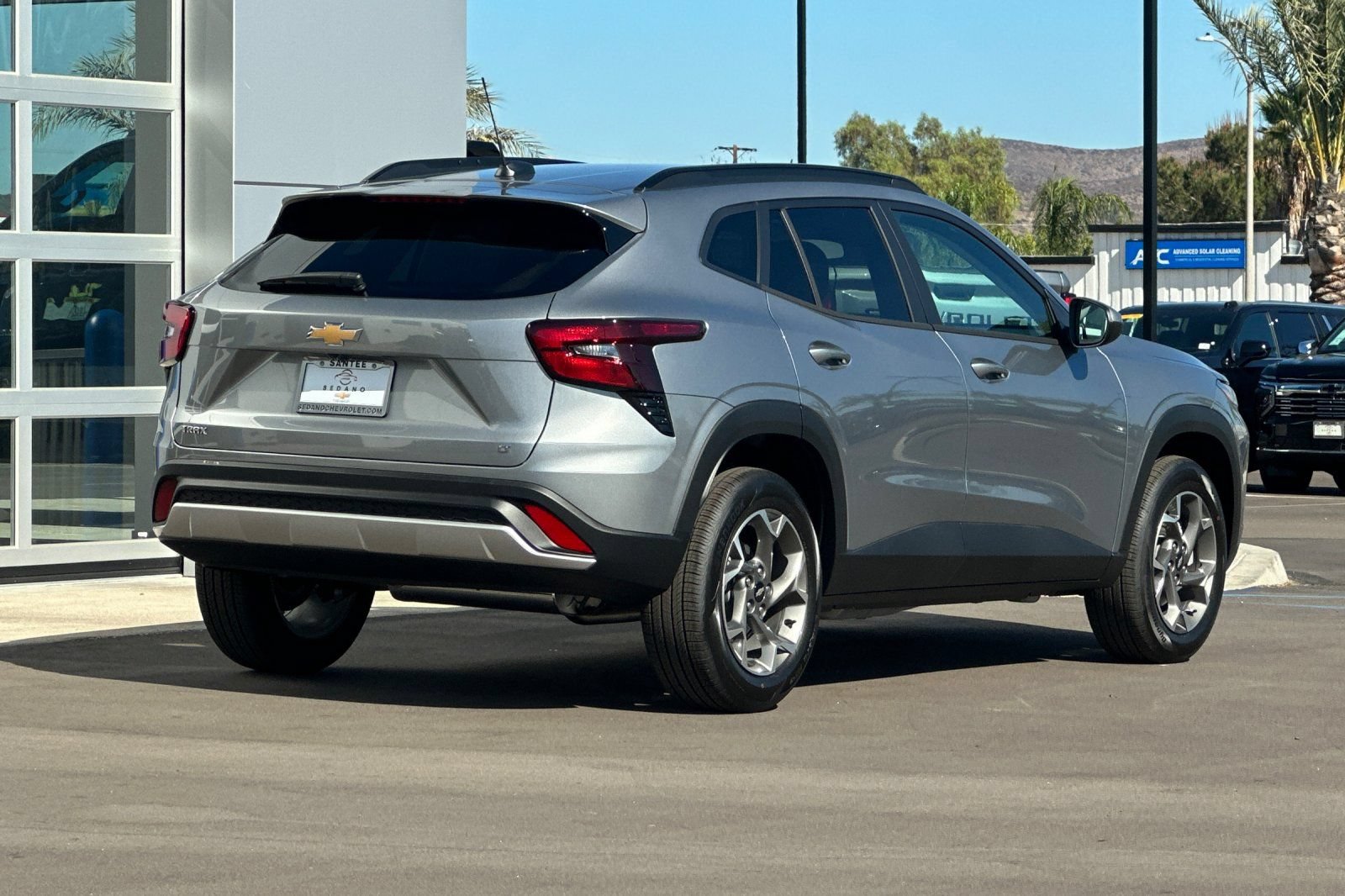 New 2026 Chevrolet Trax LT FWD image 4