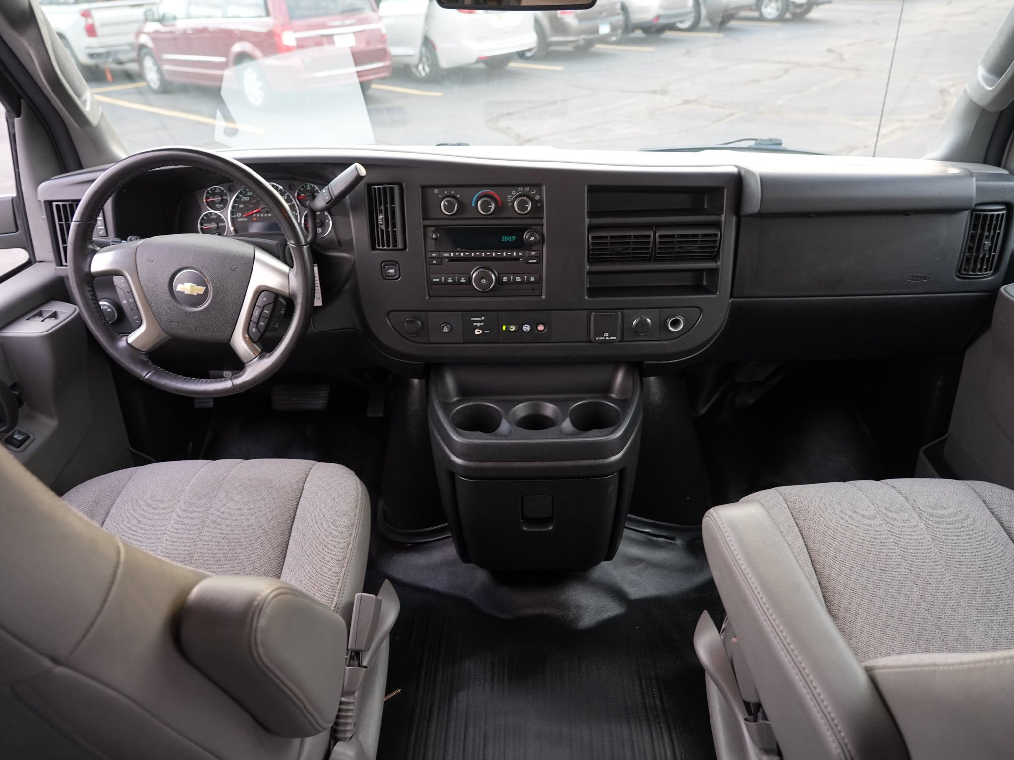Used 2018 Chevrolet Express 2500 LS w/ Driver Convenience Package RWD image 25