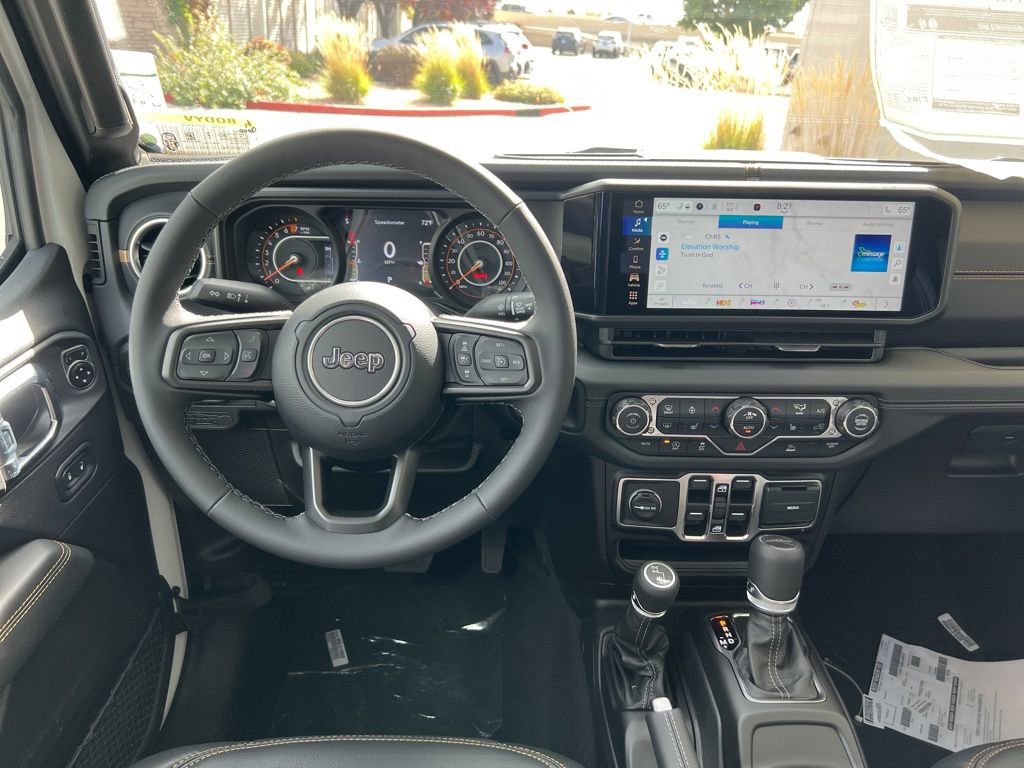 New 2025 Jeep Gladiator High Tide image 18