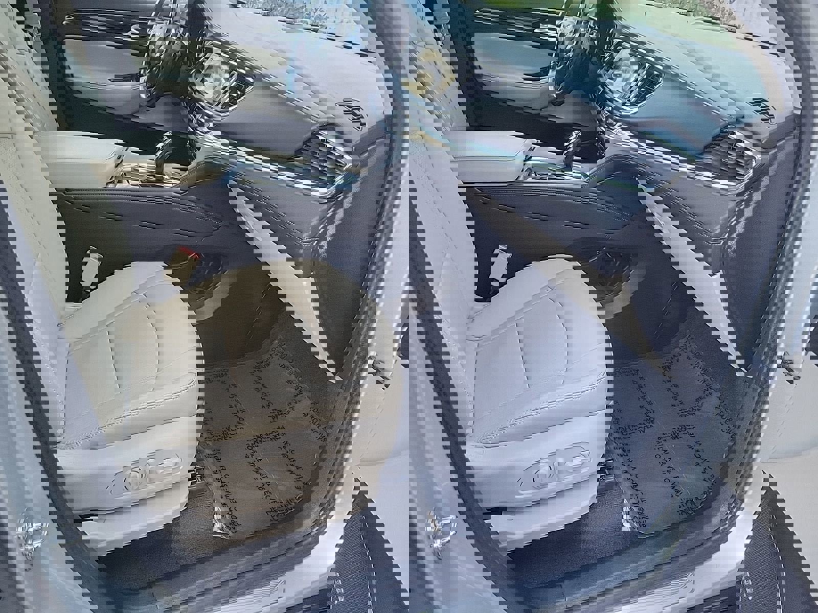 Used 2021 Buick Enclave Essence w/ Sound and Sites Package image 23