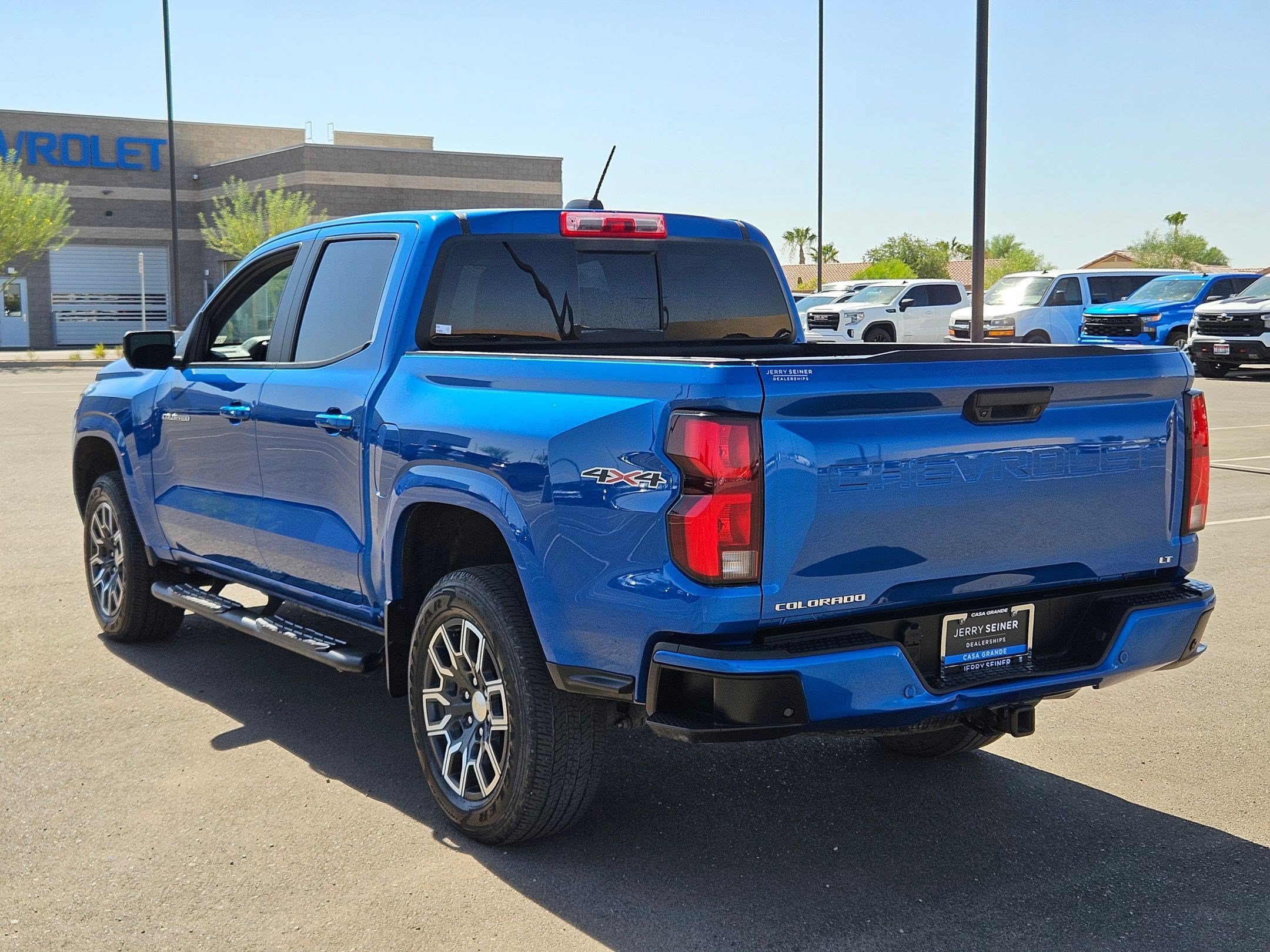 Certified 2023 Chevrolet Colorado LT w/ LT Convenience Package III AWD/4WD image 3