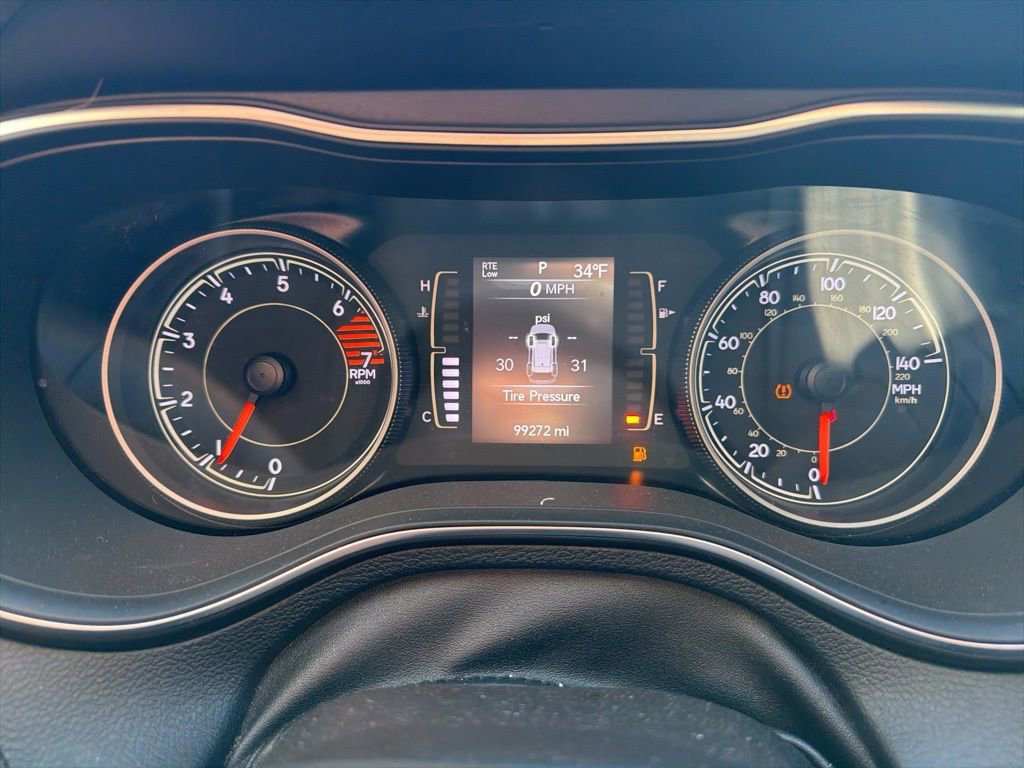 Used 2020 Jeep Cherokee Latitude Plus image 16