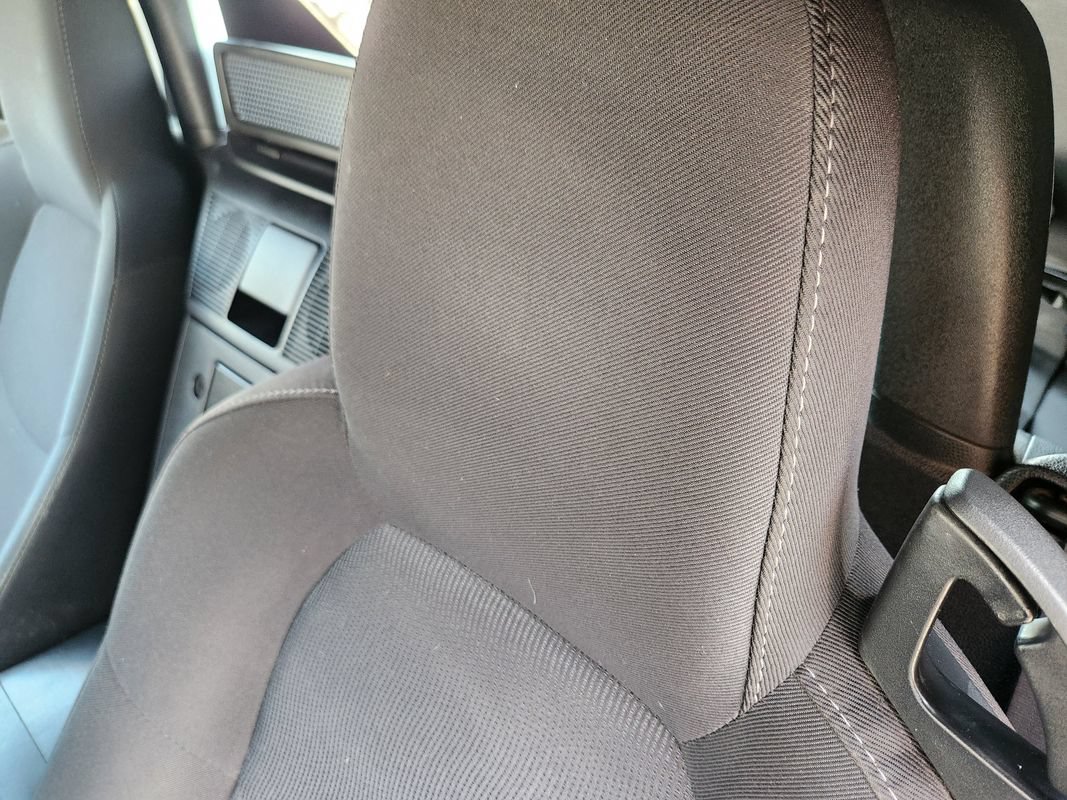 Used 2015 MAZDA MX-5 Miata Sport RWD image 18
