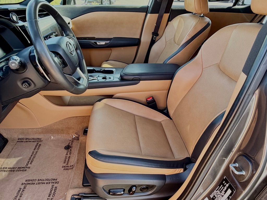 Used 2024 Lexus RZ 300e Premium w/ Technology Package FWD image 18