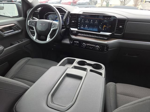 Used 2023 Chevrolet Silverado 1500 LT Trail Boss w/ LPO, Dark Essentials Package image 29