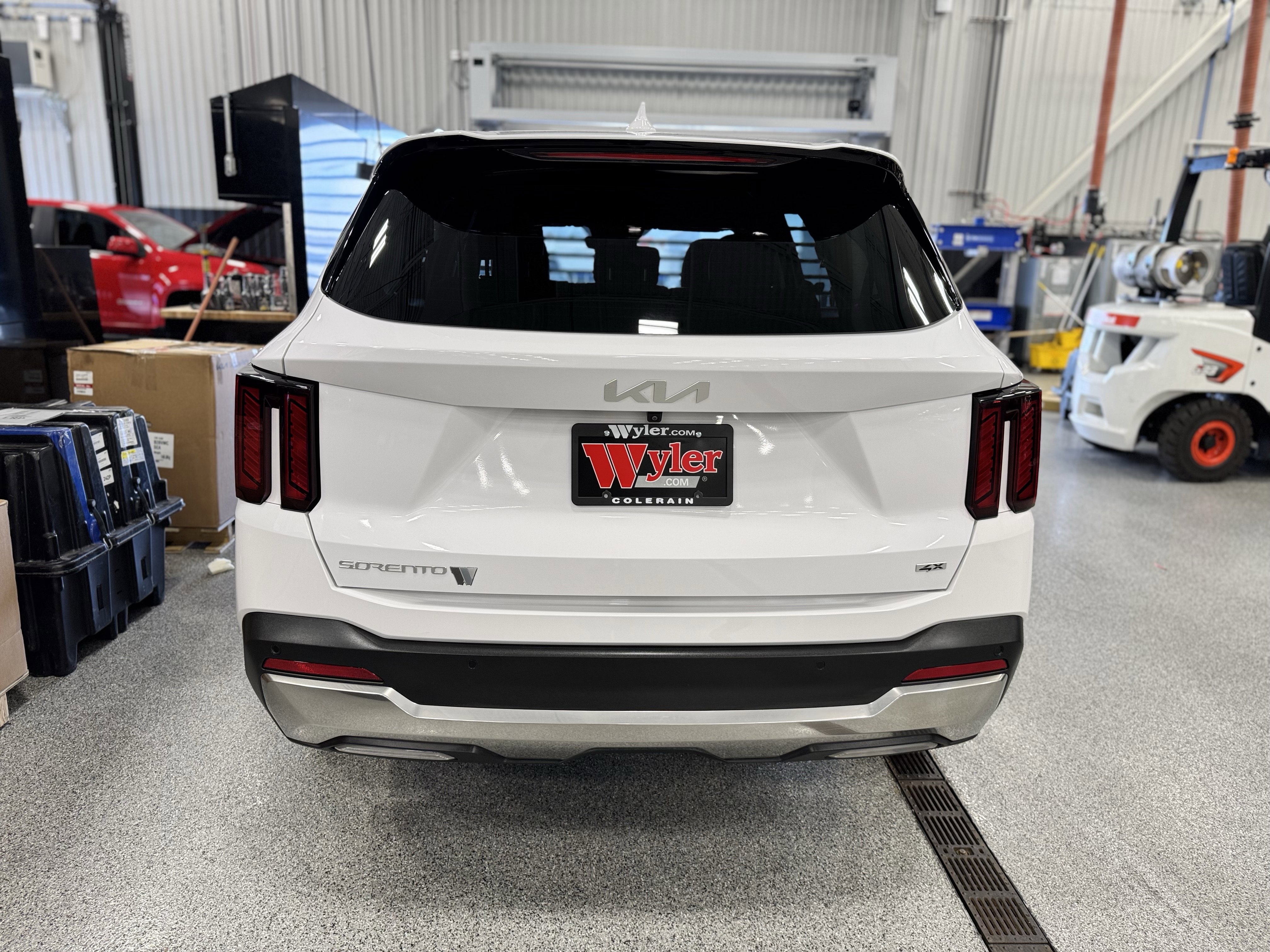 Used 2024 Kia Sorento S image 34