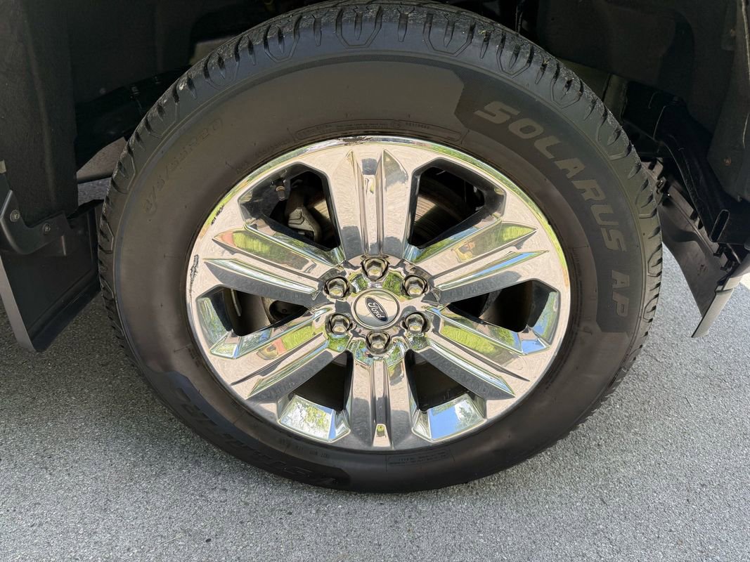 Used 2019 Ford F150 XLT w/ Equipment Group 302A Luxury AWD/4WD image 14