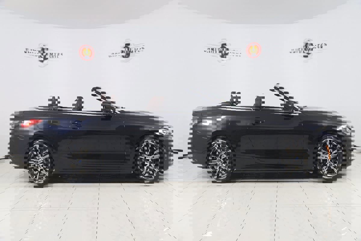 Used 2021 BMW 430i Convertible w/ Convenience Package image 2