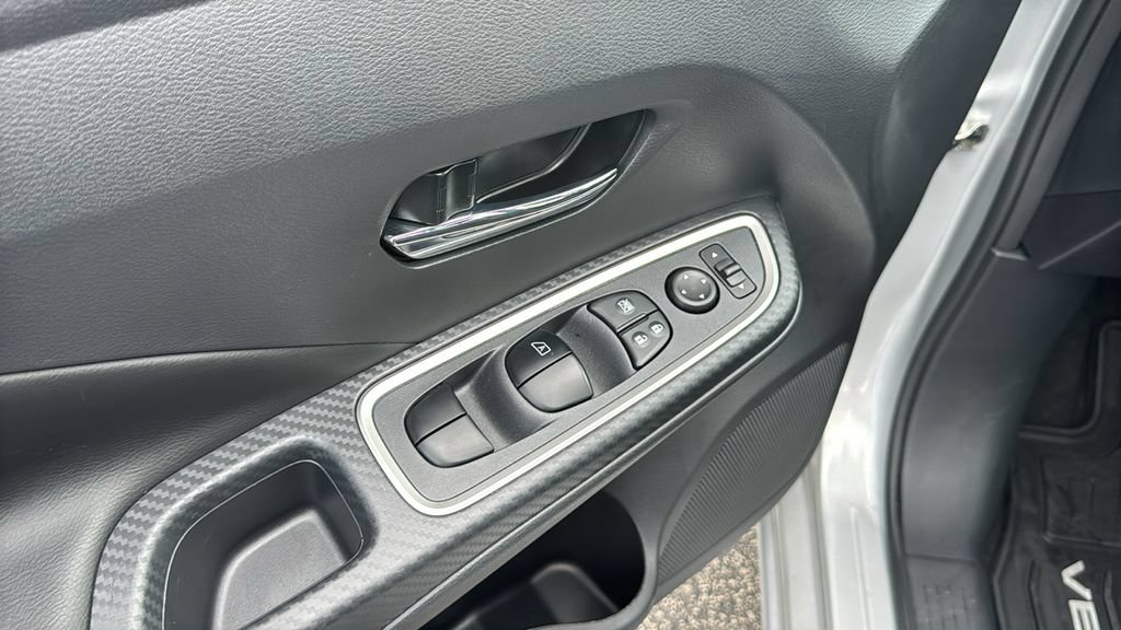 Used 2025 Nissan Versa SR w/ Trunk Package FWD image 14