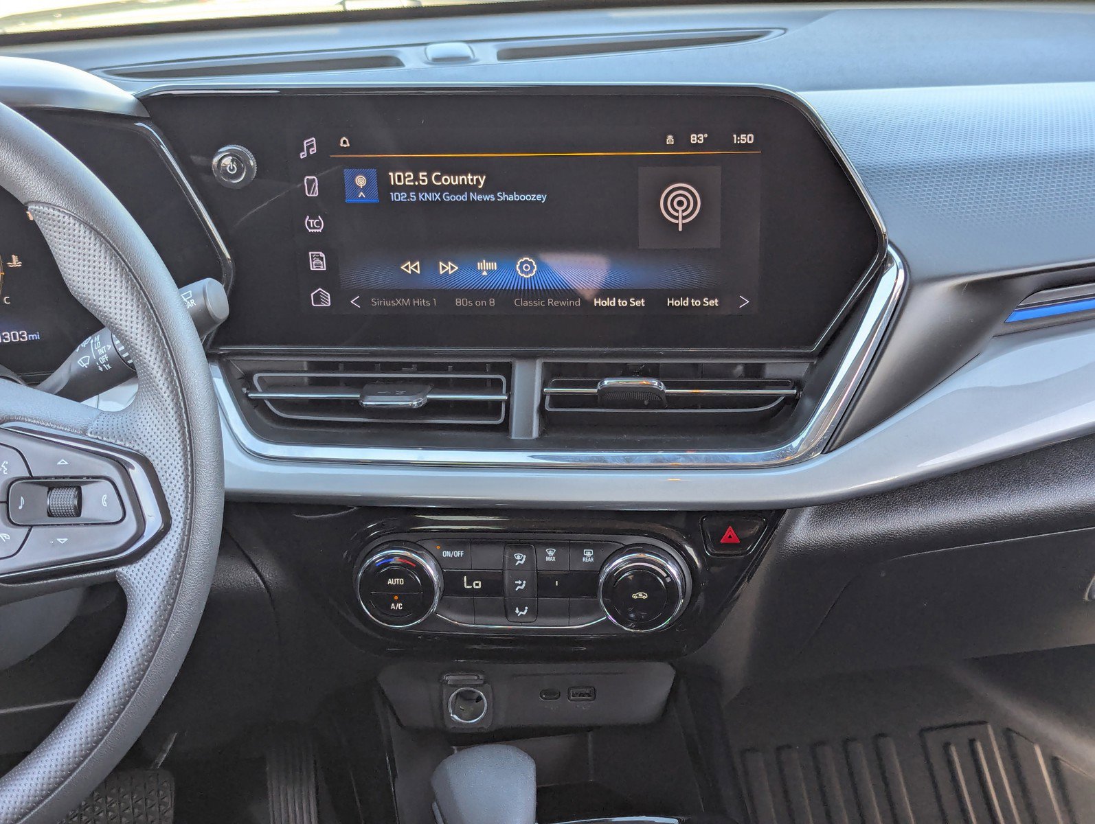 Certified 2025 Chevrolet Trax LT image 20