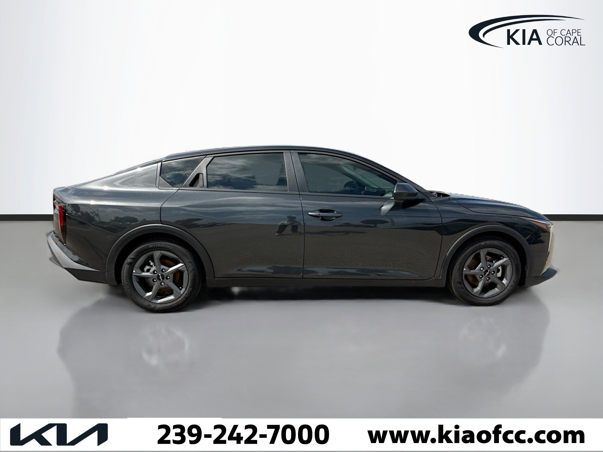 New 2025 Kia K4 LXS image 6