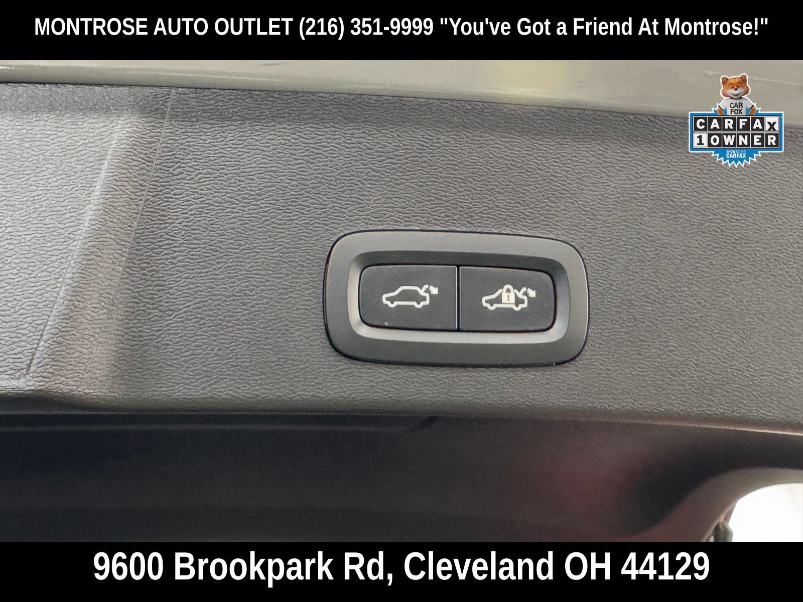 Used 2024 Volvo XC40 B5 Ultimate w/ Protection Package Premier AWD/4WD image 45