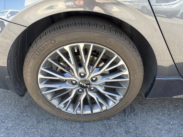 Used 2023 Kia Forte GT-Line w/ GT-Line Premium Package FWD image 30