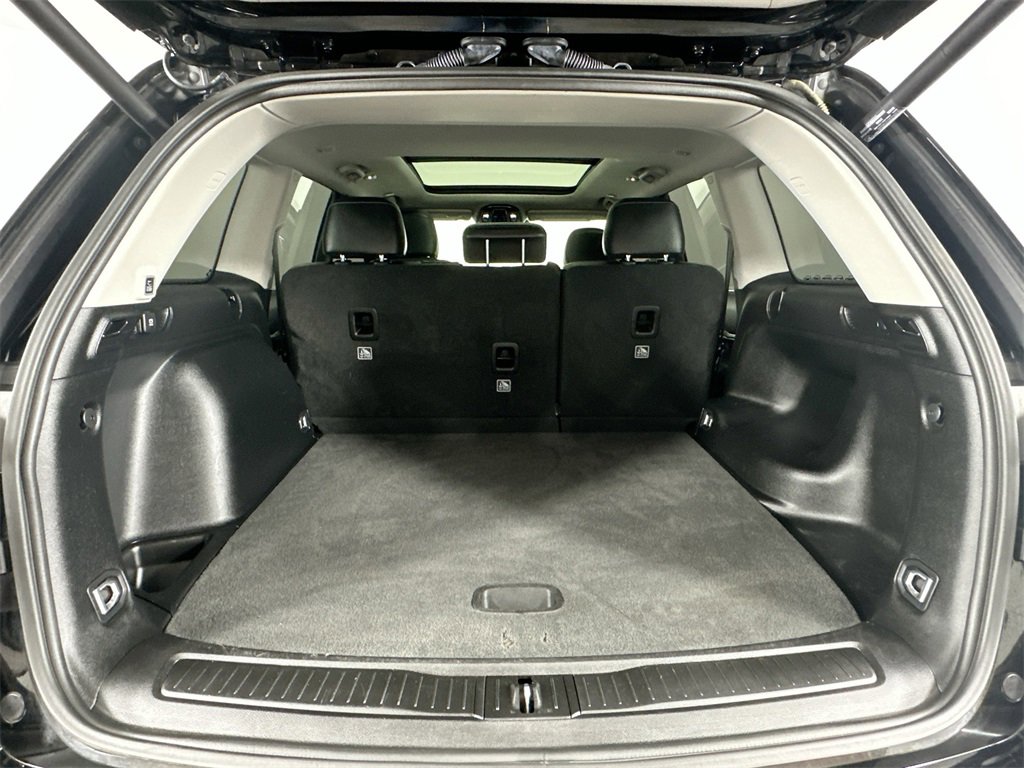 Used 2024 Jeep Grand Cherokee Limited w/ Black Appearance Package image 28