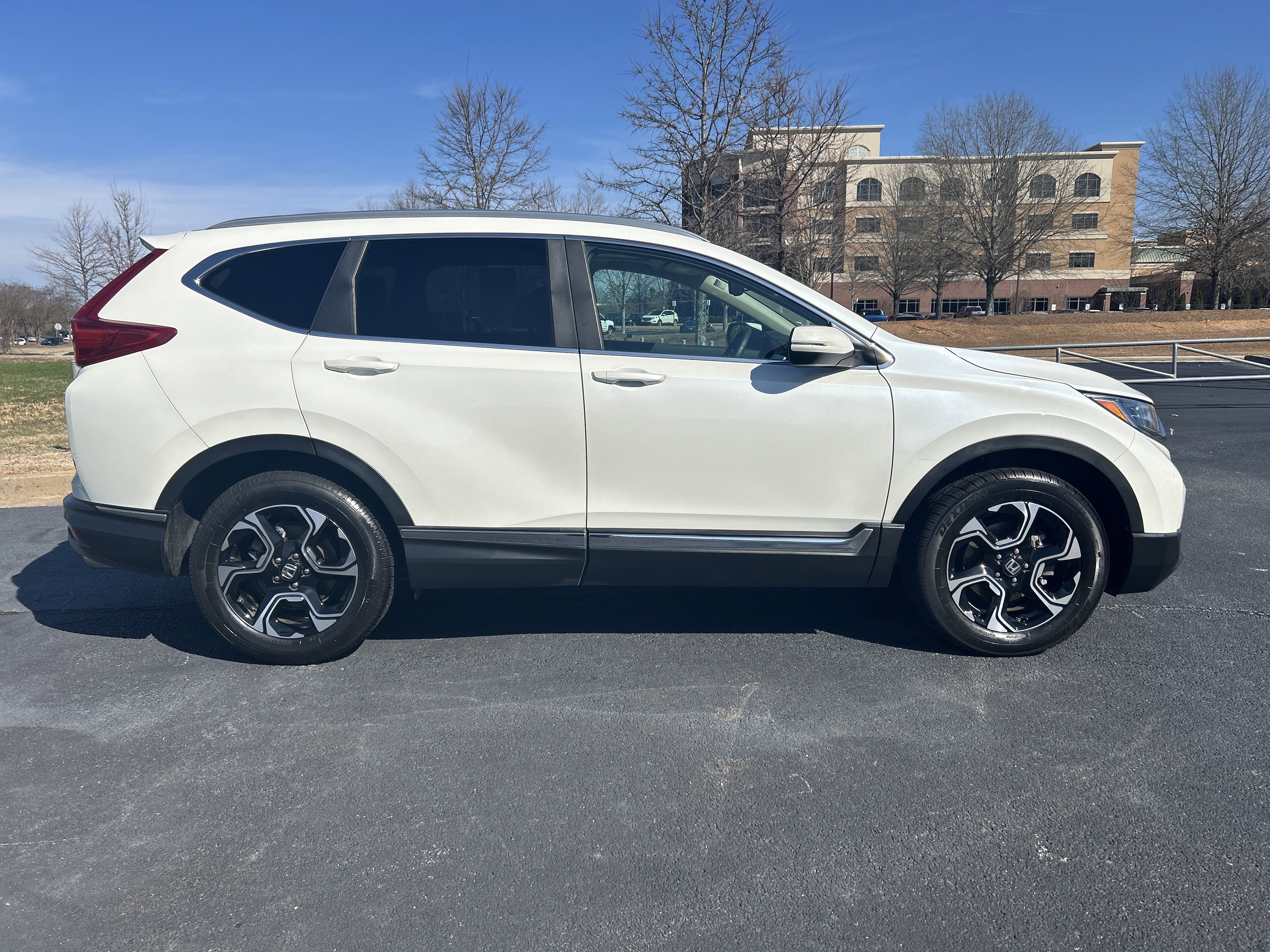 Certified 2017 Honda CR-V Touring image 10