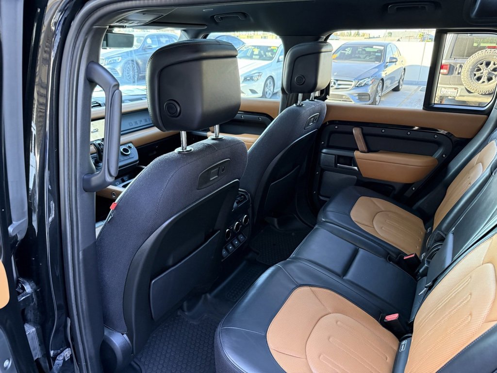 Used 2020 Land Rover Defender 110 X image 27