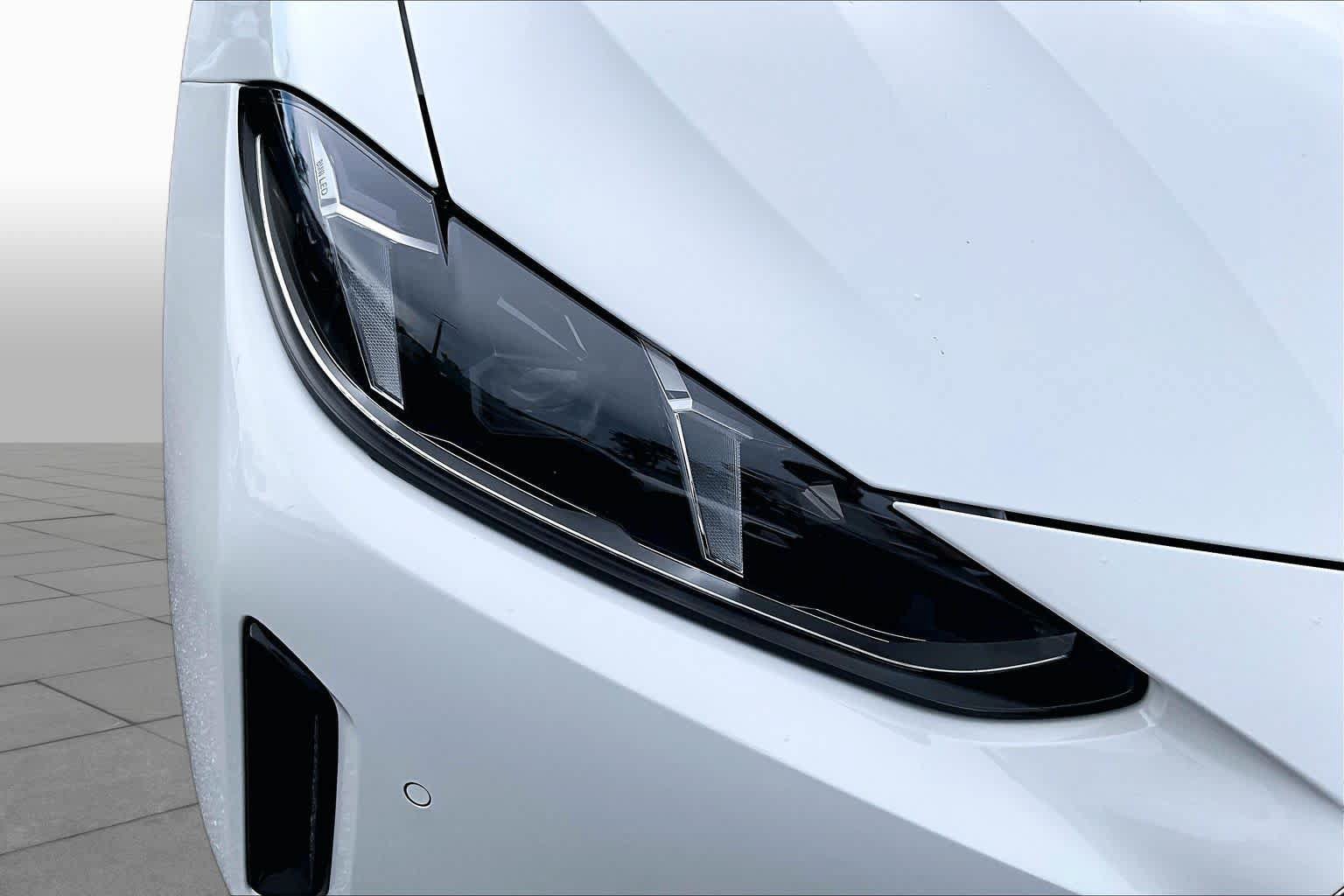 Used 2025 BMW i4 eDrive40 RWD image 27