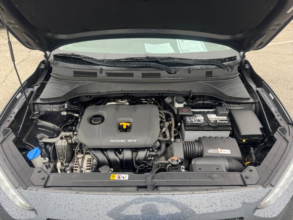 Used 2018 Hyundai Kona SE image 18