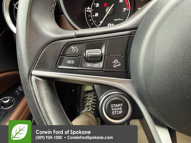 Used 2018 Alfa Romeo Stelvio AWD image 24