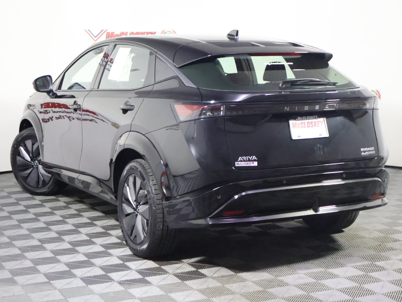 Used 2024 Nissan Ariya AWD image 13