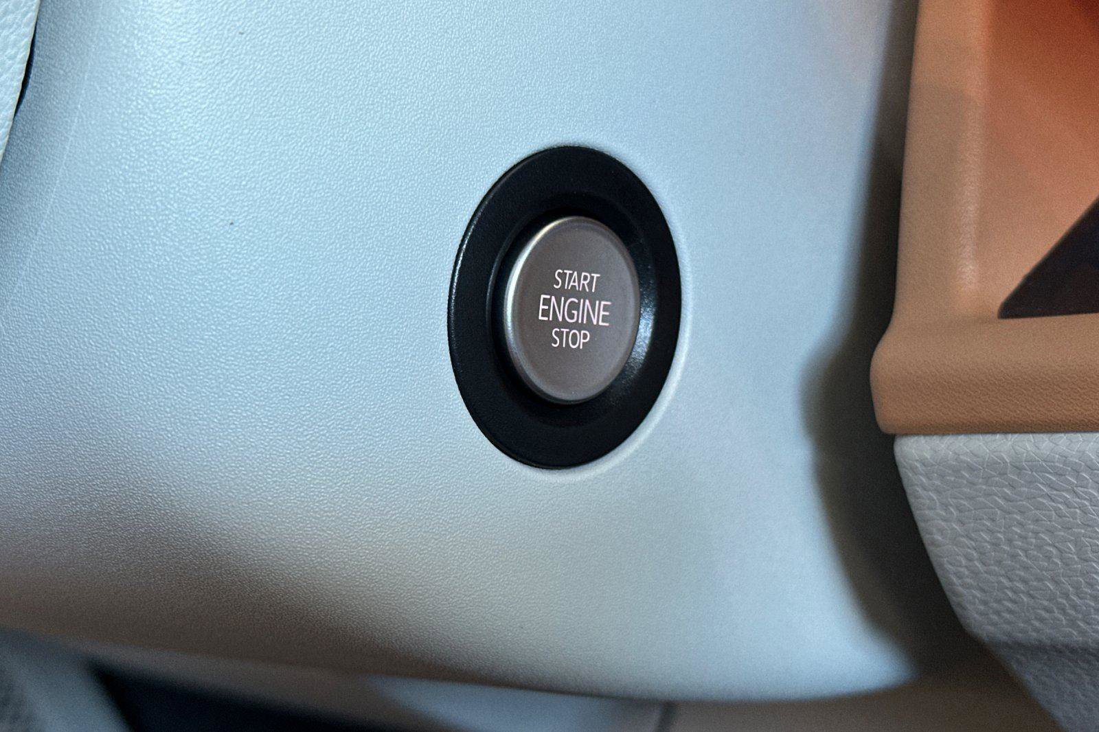 New 2025 Volkswagen ID. Buzz 1st Edition image 23