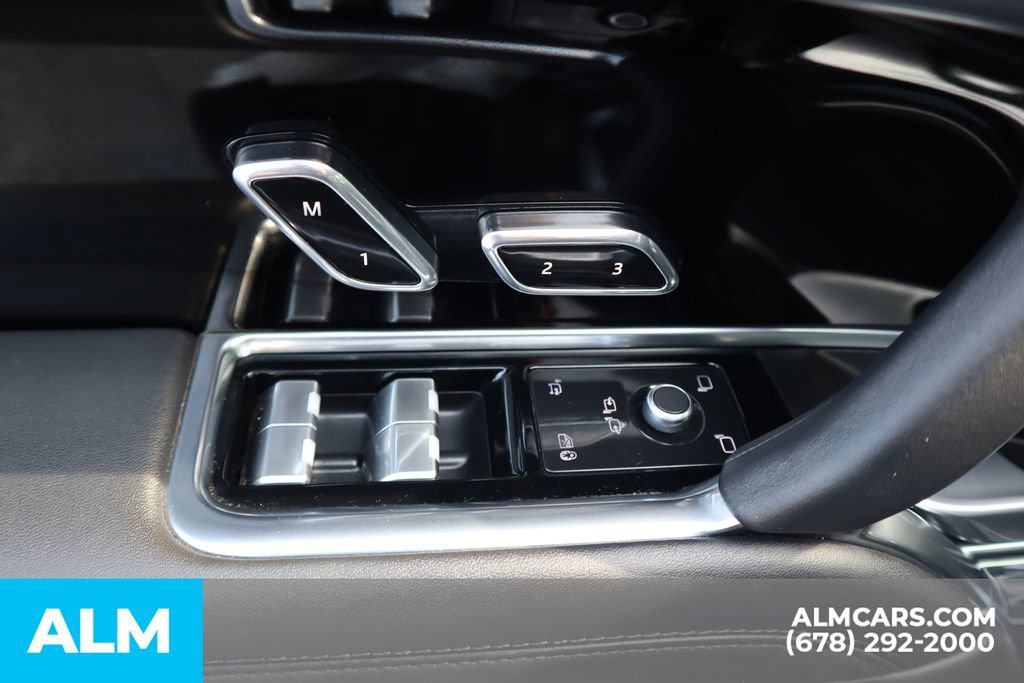 Used 2023 Land Rover Range Rover SE image 18