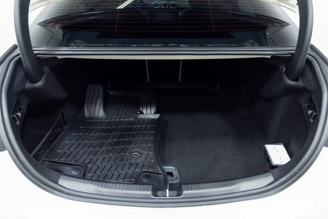 Used 2024 Mercedes-Benz C 300 4MATIC Sedan image 11