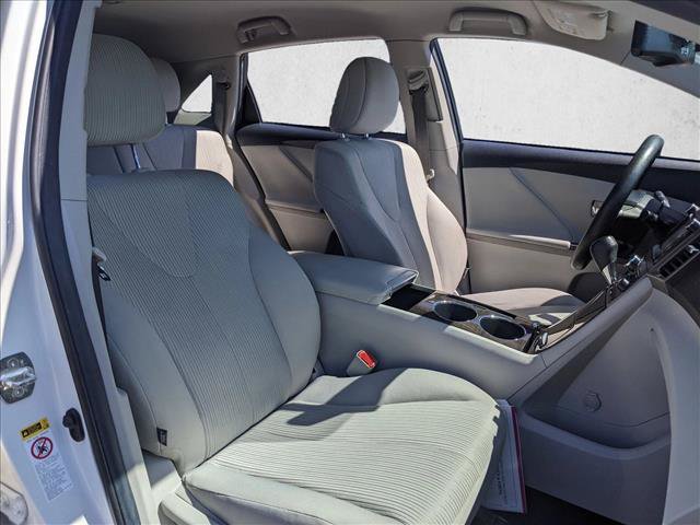 Used 2013 Toyota Venza LE FWD image 17