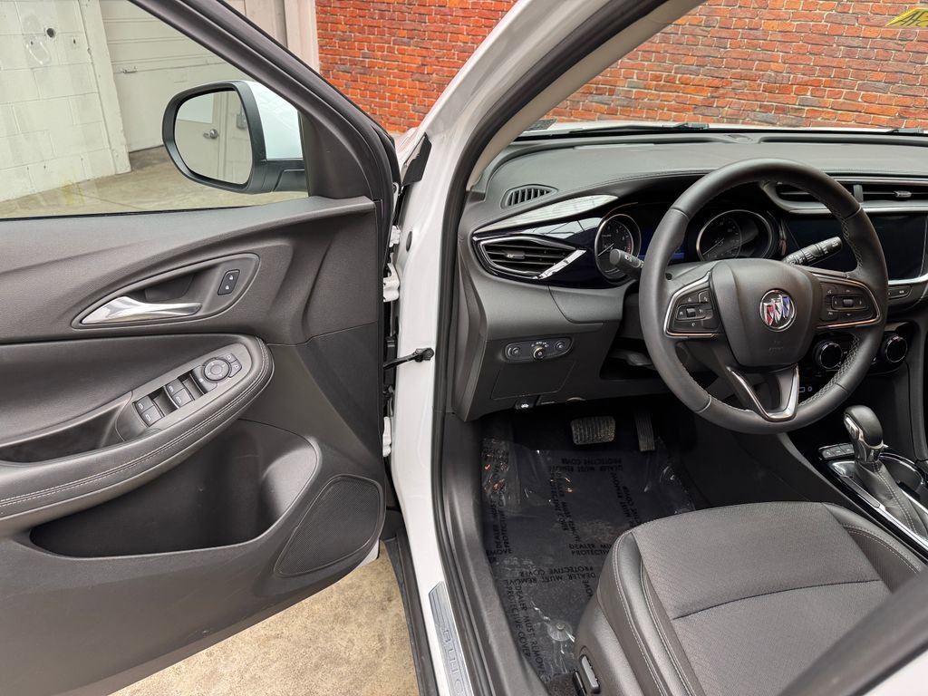 Used 2022 Buick Encore GX Preferred w/ Cold Weather Comfort Package image 8