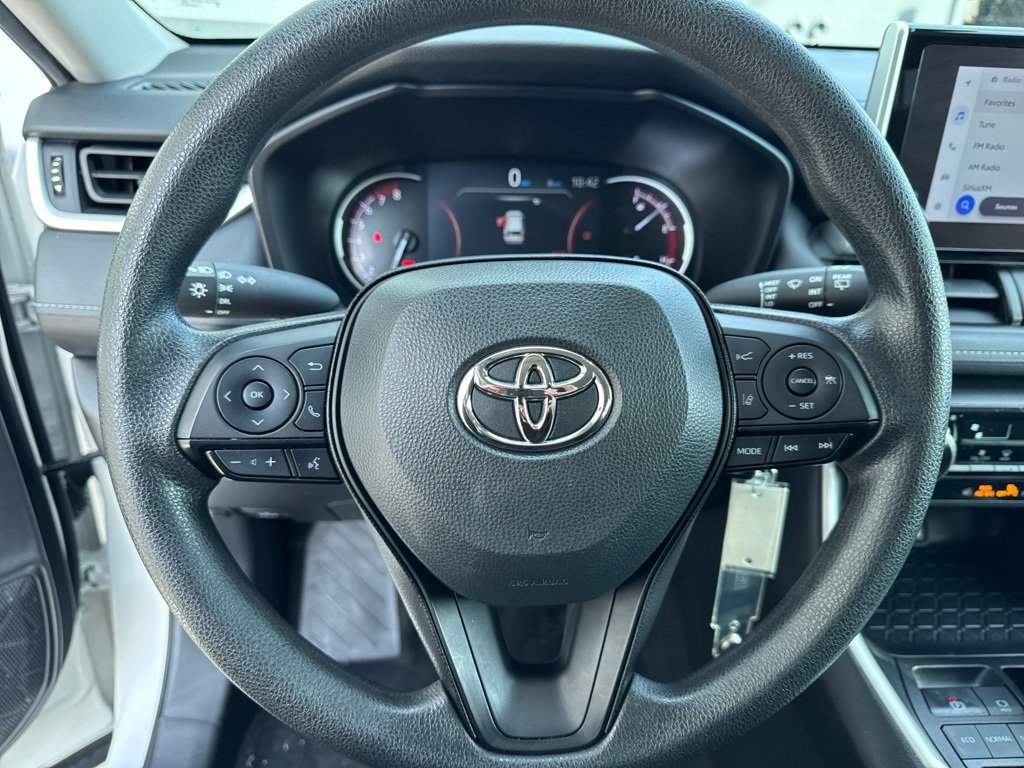 Used 2024 Toyota RAV4 LE image 3