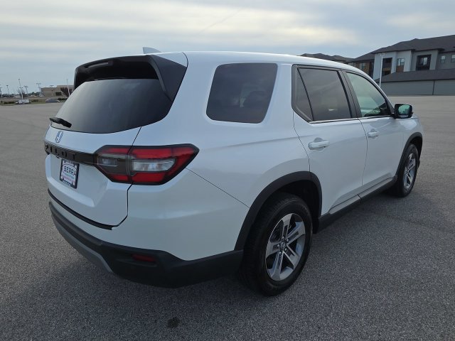 Used 2023 Honda Pilot EX-L image 13