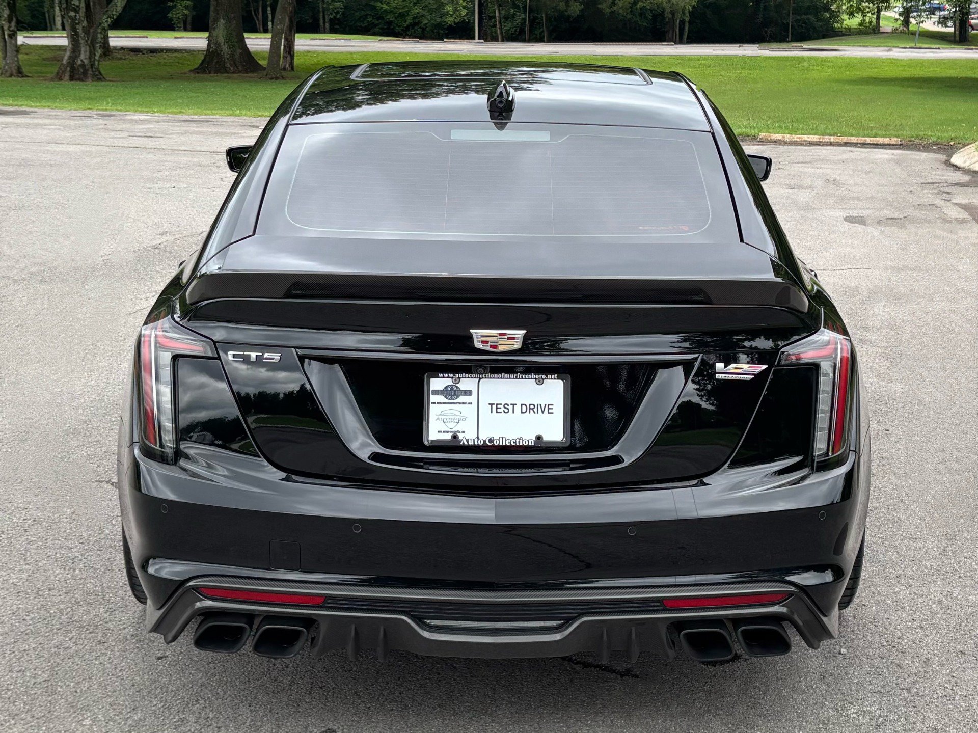 Used 2024 Cadillac CT5 V Blackwing w/ Carbon Fiber Package 2 RWD image 5