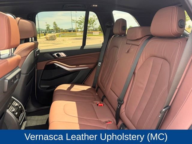 Used 2021 BMW X5 xDrive40i w/ M Sport Package AWD/4WD image 34