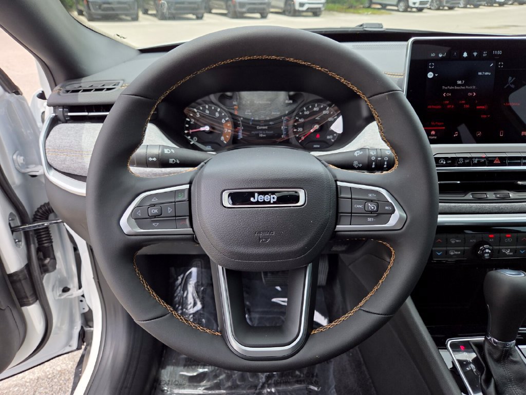 New 2026 Jeep Compass Latitude AWD/4WD image 31