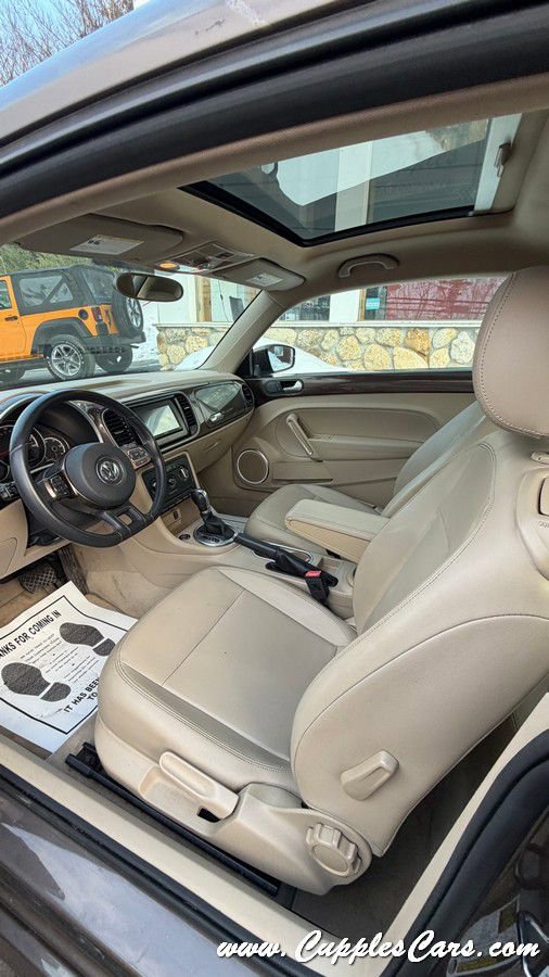 Used 2014 Volkswagen Beetle 1.8T image 27