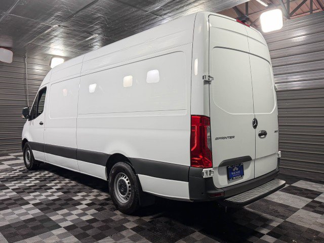 Used 2022 Mercedes-Benz Sprinter 2500 image 7