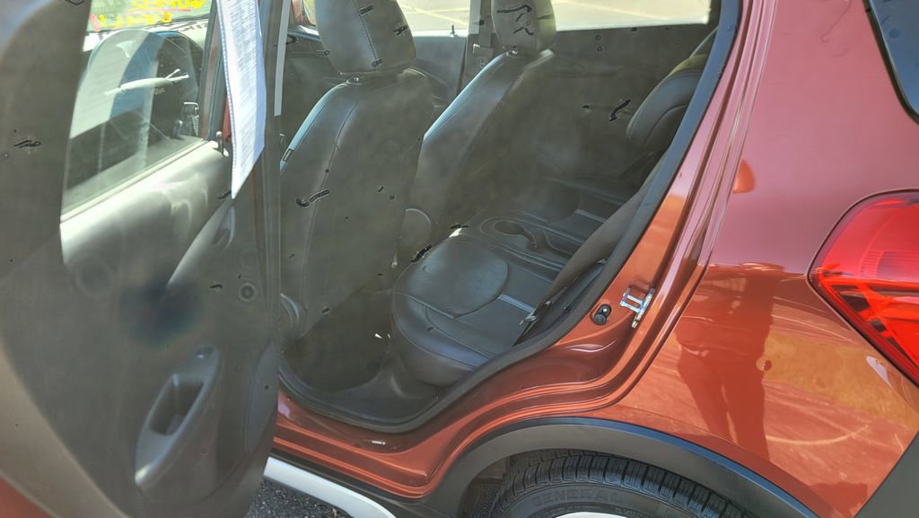 Used 2021 Chevrolet Spark ACTIV image 25