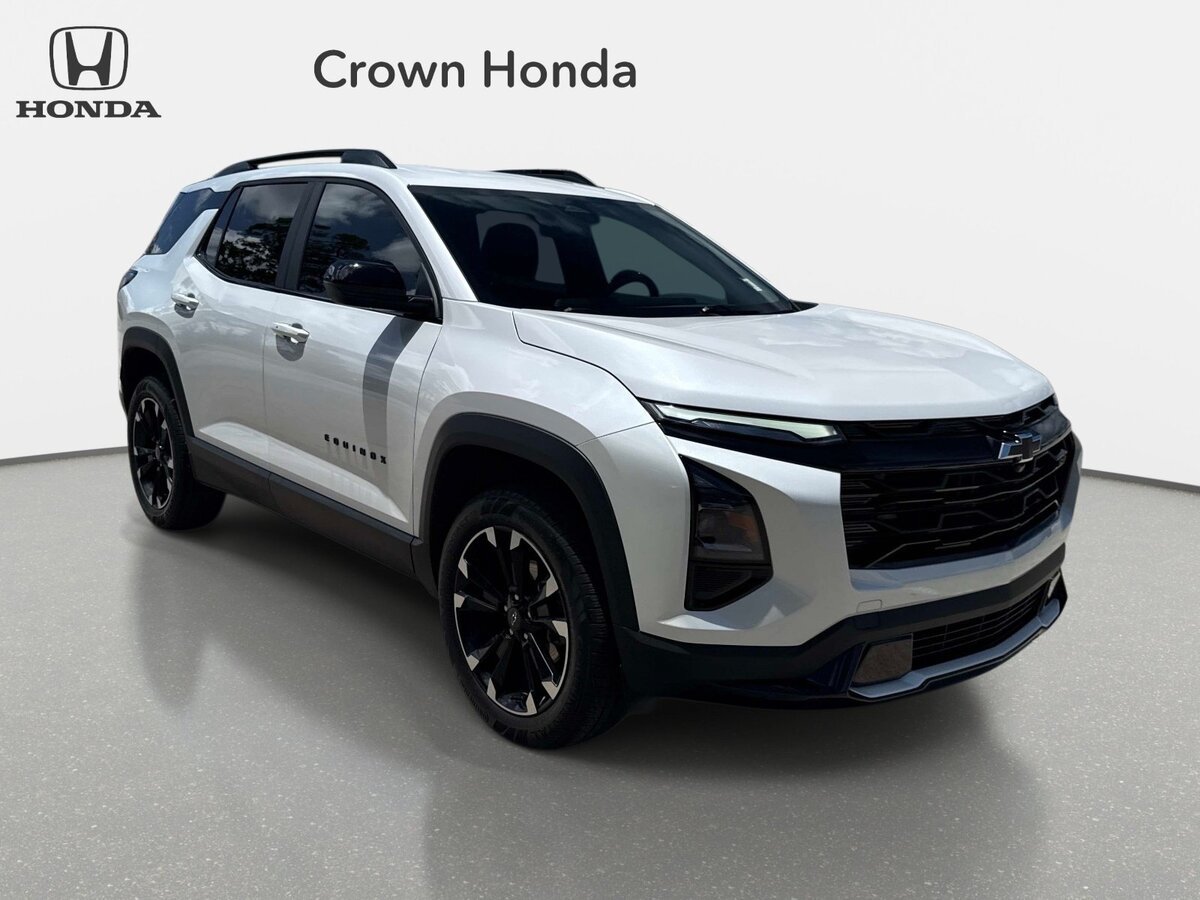 Used 2025 Chevrolet Equinox RS FWD image 6