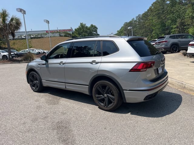 Used 2023 Volkswagen Tiguan SE R-Line FWD image 36