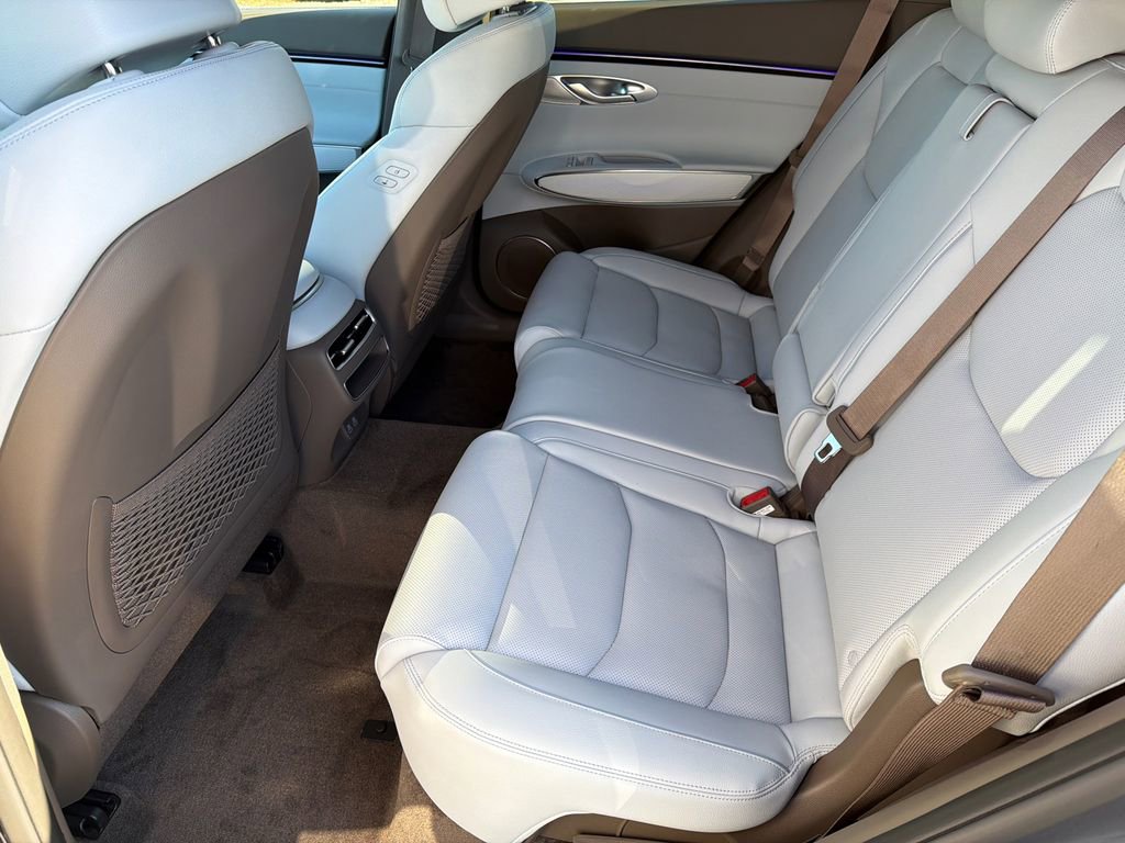 New 2026 Genesis GV70 2.5T Advanced AWD/4WD image 22