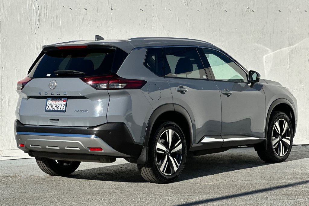 Used 2022 Nissan Rogue Platinum w/ Head-Up Display Package FWD image 3