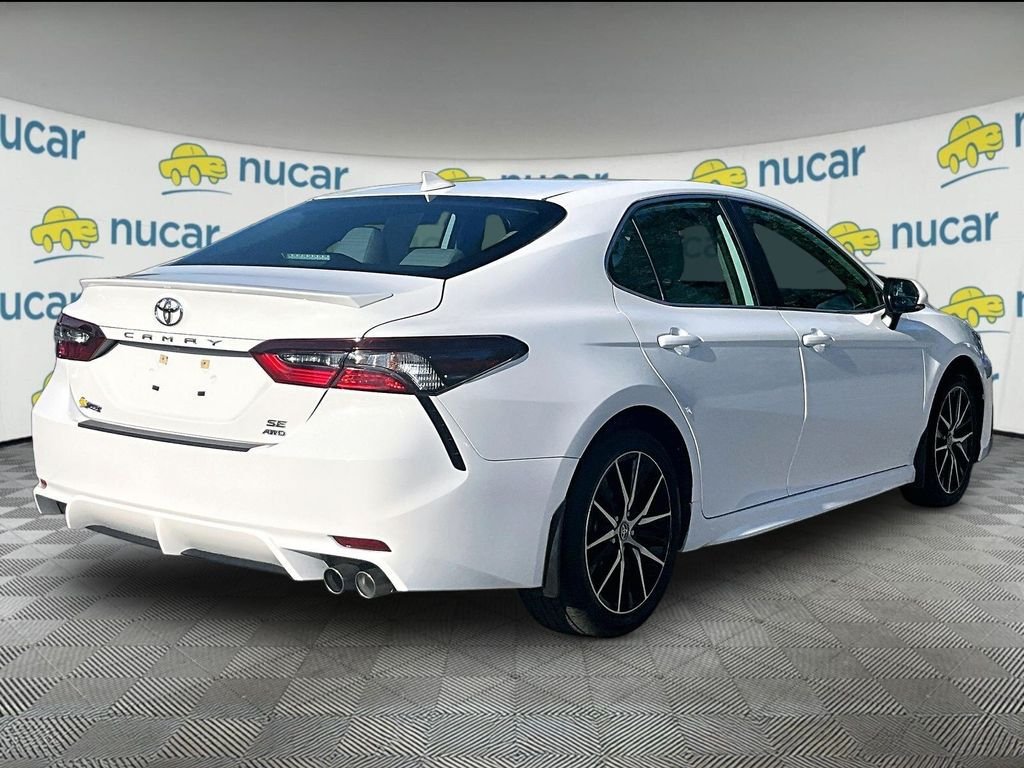 Used 2024 Toyota Camry SE AWD/4WD image 6